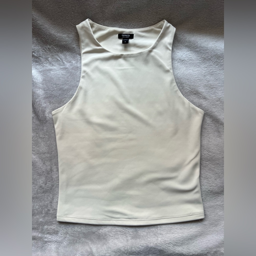 Express Body Contour Tank Eggshell